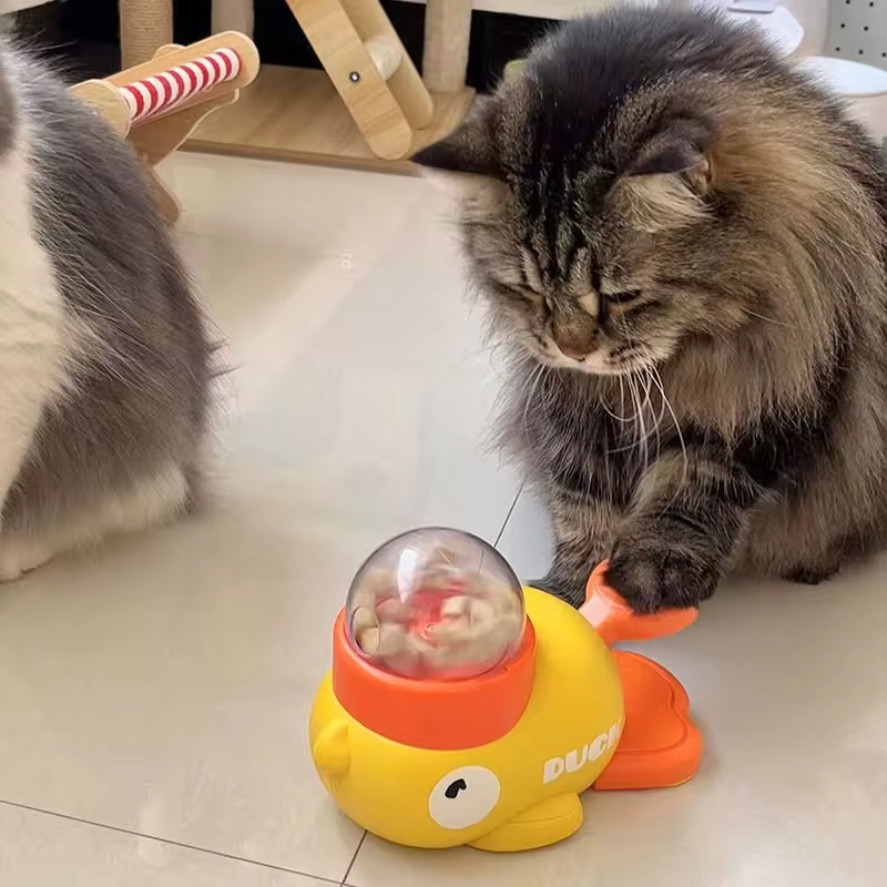Yellow Duck-Shaped Interactive Cat Treat Dispenser Durable Plastic Training dogToy Puzzle Slow Feeder Dog Entertainment Toy